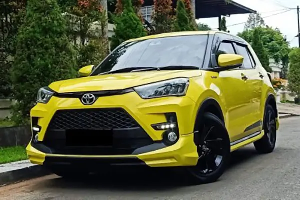 Percayakan Liburan Dengan Sewa Mobil Toyota Raize Lombok di Bukit Merese