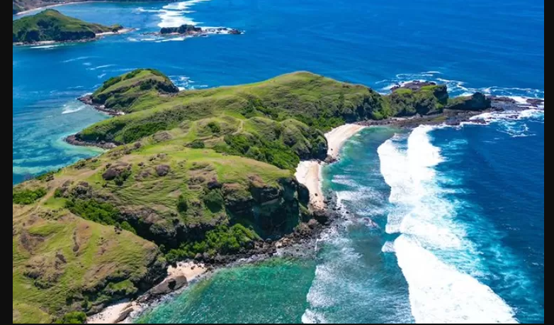 10 Daya Tarik Bukit Marese Mandalika Lombok 10 Daya Tarik Bukit Marese Mandalika Lombok